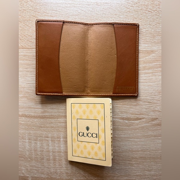 Gucci GG Kisslock Wallet With Coin Pocket - Picture 16 of 16